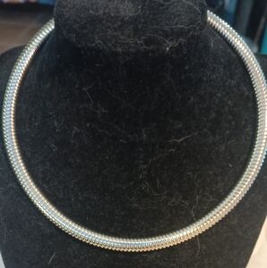 Elegant Silver-Toned Women's Choker Necklace
